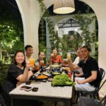 🌈Ngày hôm nay của quý khách thế nào..😋 💕Làm quen với trường mới, bạn mới, vận động, tích cực học tập cả buổi chắc hẳn đã cạn kiệt phần nào năng lượng rồi vạn nhỉ ..!!😌😌 🎀 Đừng lo, đã có 𝑵𝑯𝑨̀ 𝑯𝑨̀𝑵𝑮 𝑺𝑨̆́𝑪 𝑴𝑨̀𝑼 luôn ở đây đợi quý khách với những món 𝐋𝐚̂̉𝐮 𝐂𝐡𝐚𝐲 𝐂𝐚𝐨 𝐂𝐚̂́𝐩 𝐓𝐡𝐮̛𝐨̛̣𝐧𝐠 𝐇𝐚̣𝐧𝐠 & 𝑮𝑶̉𝑰 𝑵𝑮𝑼̉ 𝑺𝑨̆́𝑪 * 𝑪𝑶̛𝑴 𝑪𝑯𝑰𝑬̂𝑵 𝑵𝑮𝑼̉ 𝑺𝑨̆́𝑪 * 𝑪𝑯𝑨̉ 𝑮𝑰𝑶̀ 𝑵𝑮𝑼̉ 𝑺𝑨̆́𝑪 nóng hổi, sẵn sàng phục vụ quý khách với hết thảy tận tâm yêu thương …!! ✔️ Giờ ăn đến rồi, quý khách đã có cuộc hẹn nào chưa, nếu chưa mình ưu ái cho 𝑵𝑯𝑨̀ 𝑯𝑨̀𝑵𝑮 𝑺𝑨̆́𝑪 𝑴𝑨̀𝑼 với nha..!!🥳 📍⭐️𝑵𝑯𝑨̀ 𝑯𝑨̀𝑵𝑮 𝑺𝑨̆́𝑪 𝑴𝑨̀𝑼 𝑁ℎ𝑎̣̂𝑛 đ𝑎̣̆𝑐 𝑡𝑖𝑒̣̂𝑐 𝑐𝑢̛𝑜̛́𝑖 , 𝑙𝑖𝑒̂𝑛 ℎ𝑜𝑎𝑛 , 𝑠𝑖𝑛ℎ 𝑛ℎ𝑎̣̂𝑡 , 𝑡𝑎̂́𝑡 𝑛𝑖𝑒̂𝑛 , ℎ𝑜̣𝑝 𝑚𝑎̣̆𝑡 , 𝑠𝑢̛̣ 𝑘𝑖𝑒̣̂𝑛 𝑛𝑔𝑜𝑎̀𝑖 𝑡𝑟𝑜̛̀𝑖 , 𝑐ℎ𝑜 𝑡ℎ𝑢𝑒̂ 𝑠𝑎̉𝑛ℎ 𝑐𝑢̛𝑜̛́𝑖 ☘️☘️𝐂𝐡𝐮́𝐧𝐠 𝐓𝐨̂𝐢 𝐂𝐨́ 𝐒𝐡𝐢𝐩 𝐆𝐢𝐚𝐨 𝐓𝐚̣̂𝐧 𝐍𝐡𝐚̀☘️☘️ 📍⭐️Địa chỉ: 1368 Huỳnh Thị Hương, khu phố Lộc An, phường Trảng Bàng, thị xã Trảng Bàng (hướng đi từ Nhà Thờ Trảng Bàng đến gặp cầu An Phú/Thanh Niên thì rẽ trái vào 368m) hoặc đi theo chỉ dẫn của bản đồ google với link bit.ly/sacmaumaps 🪐 Nhà hàng mở cửa từ 7:00-22:00 mỗi ngày, diện tích khuôn viên hơn 2.000m2, sức chứa cùng lúc hàng trăm thực khách, có bãi đậu xe rộng rãi cho cả xe khách 50 chỗ ngồi ☎️ Hotline: 0868 2222 68 (call/zalo - đặt bàn, phản hồi) — tại Nhà hàng lẩu chay cao cấp Sắc Màu Trảng Bàng.